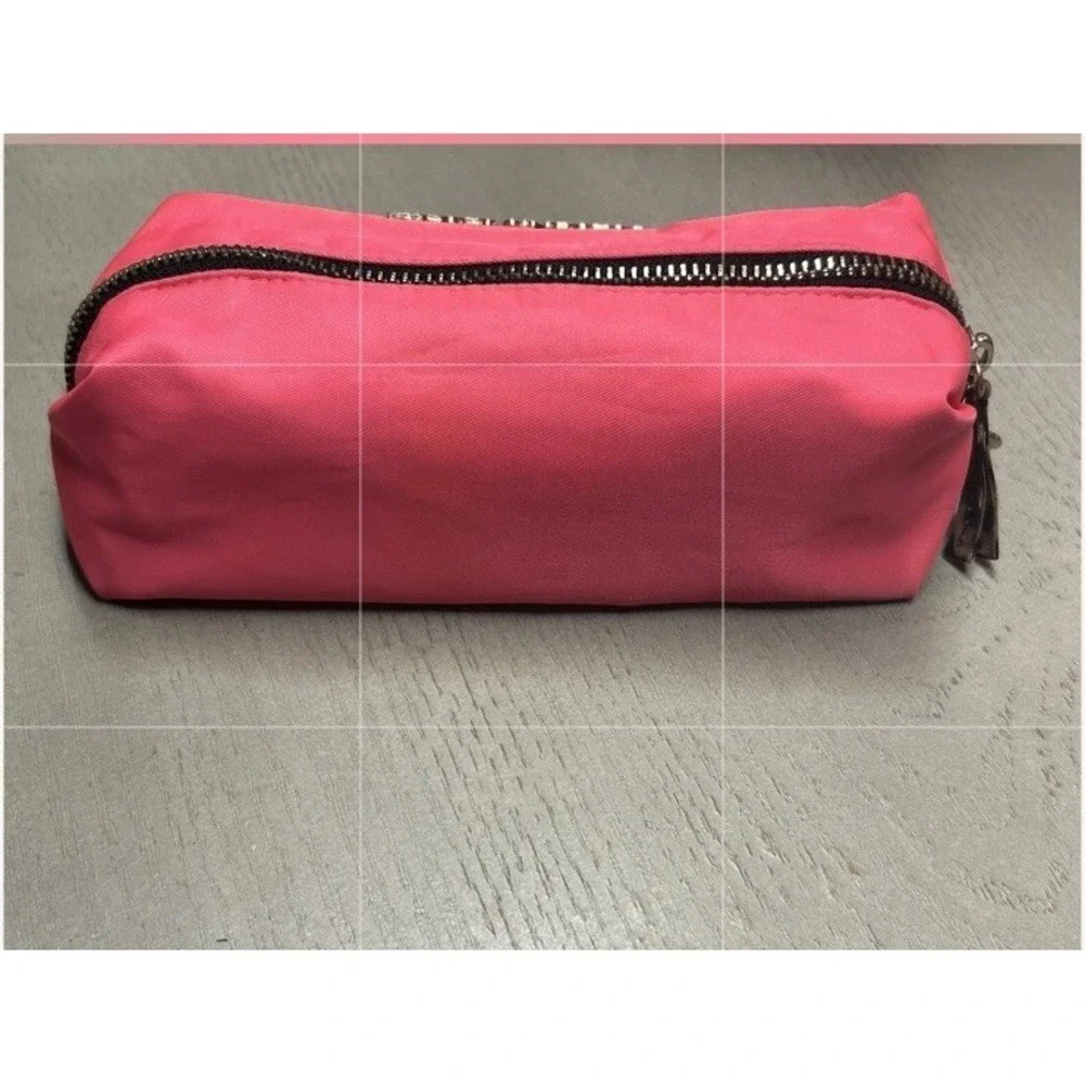 Victoria's Secret Satin Cosmetic Bag /‎ Makeup Bag Pink